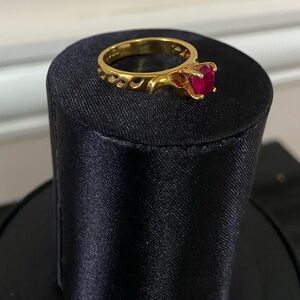 Vintage 14k HGE Lind Gold Ring with Red Gemstone